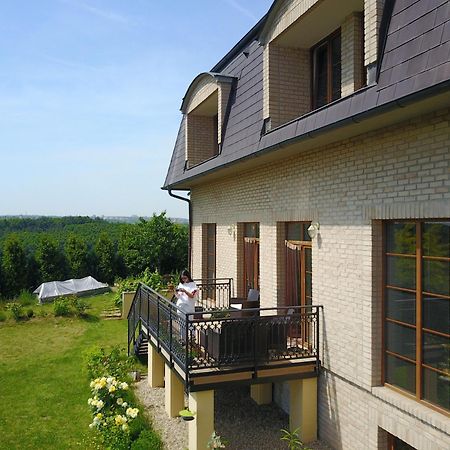 Villa Homestay Nad Helmrovkou Prag Exteriör bild