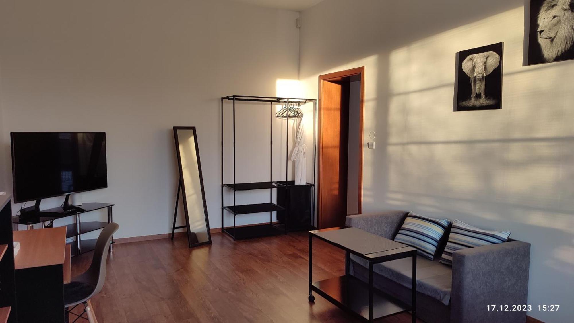 Villa Homestay Nad Helmrovkou Prag Exteriör bild