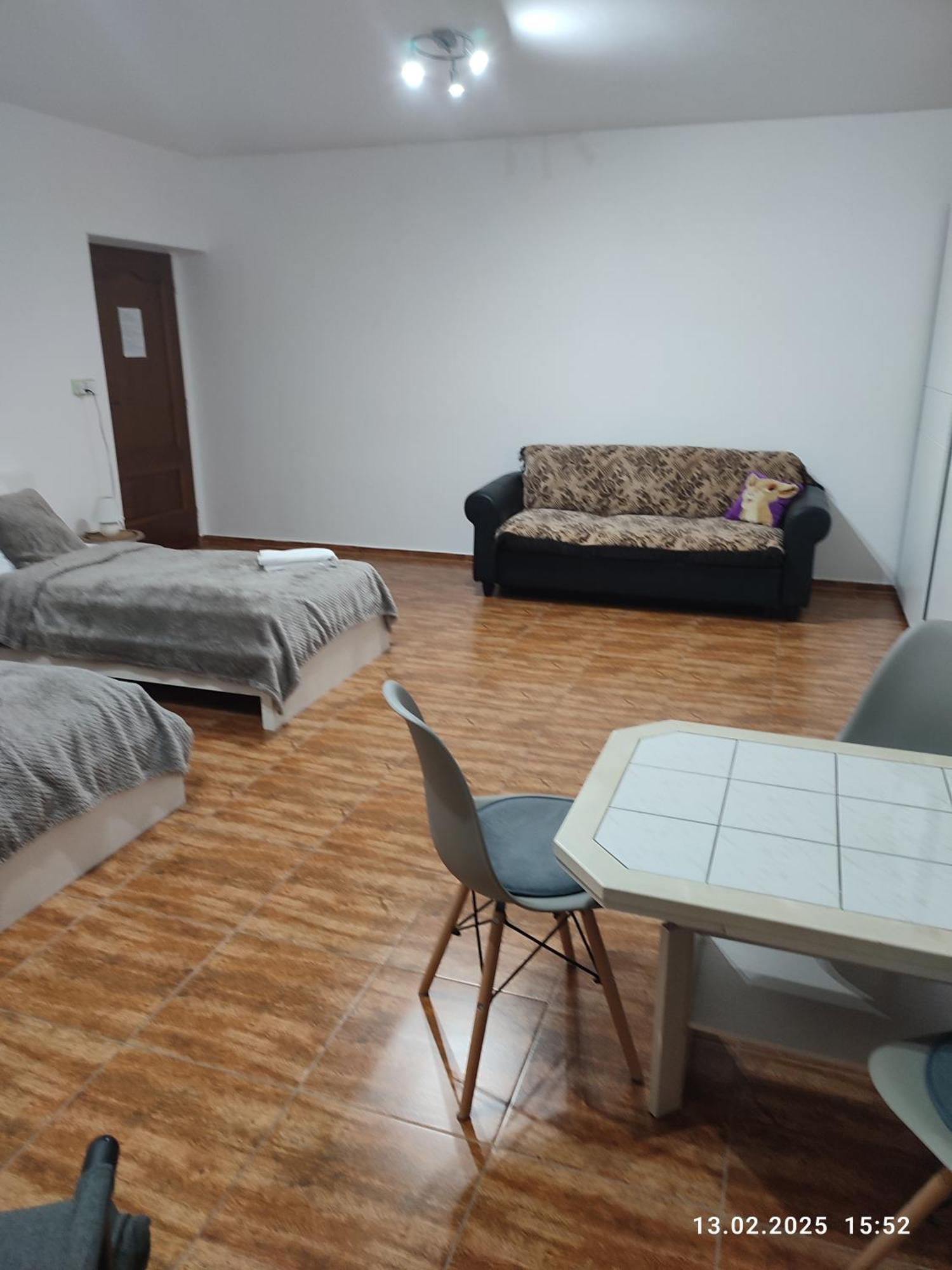 Villa Homestay Nad Helmrovkou Prag Exteriör bild